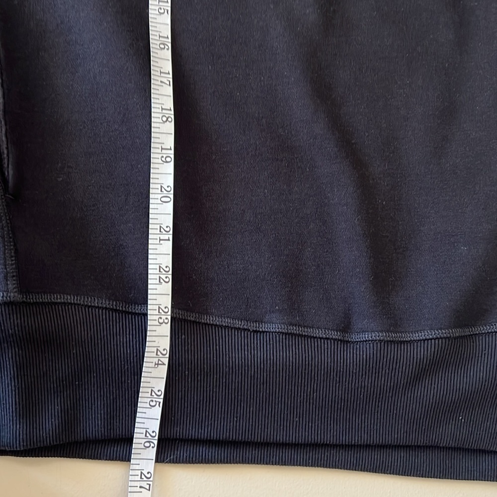 NWT Hoka One One black hoodie - Picture 9 of 10
